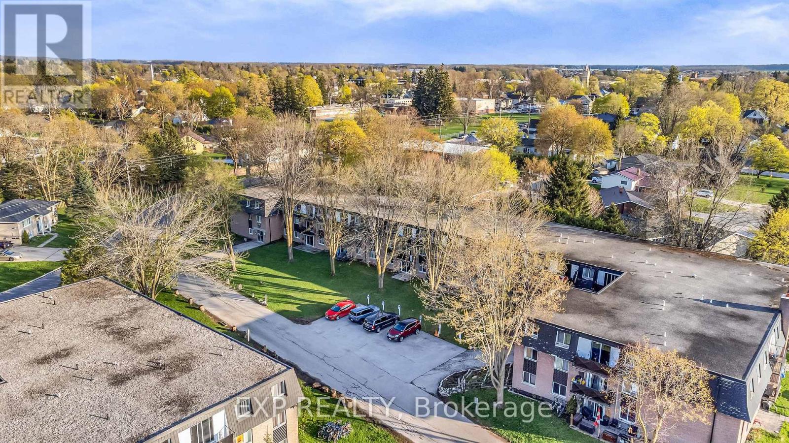 Apartment at 3 - 583 BARBER AVENUE N, North Perth