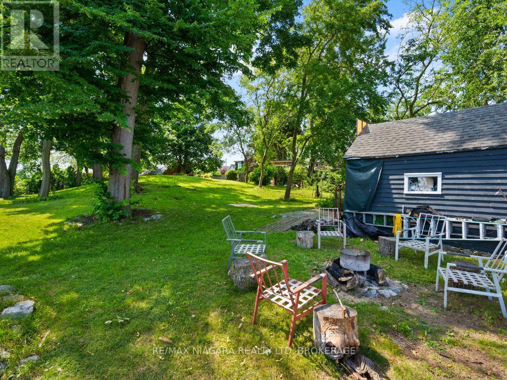 Detached at 14 CATHARINE STREET, Port Colborne