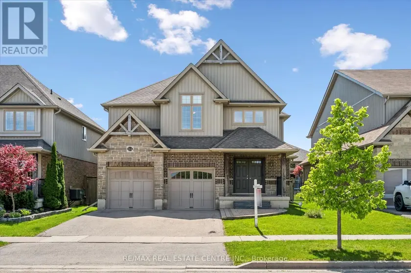 Detached at 114 ISAAC SHANTZ DRIVE, Wilmot