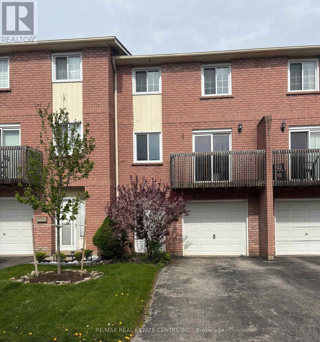 Townhouse at 9 - 29 HERITAGE DRIVE, Hamilton (Stoney Creek)