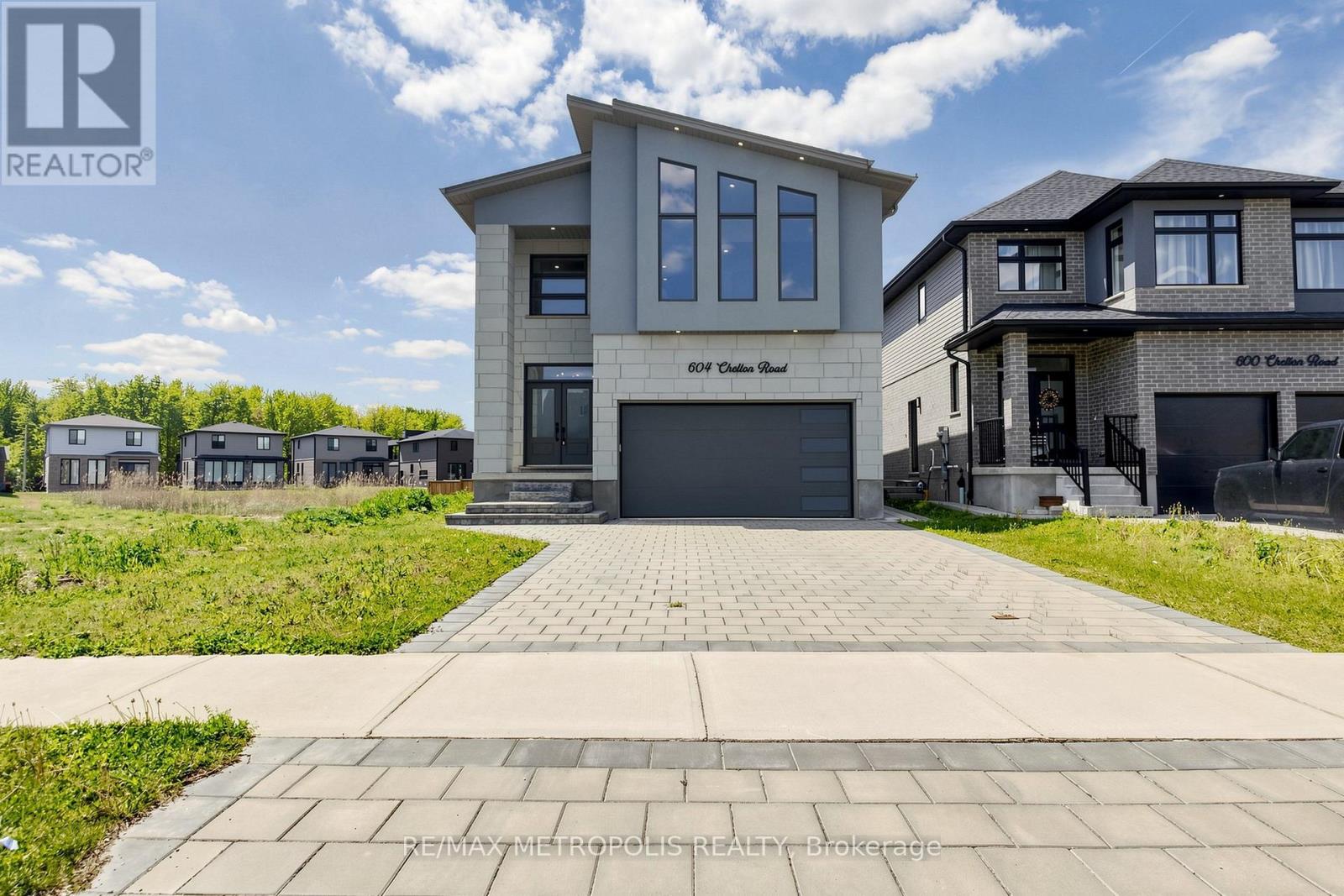 Detached at 604 CHELTON ROAD, London South (South U)