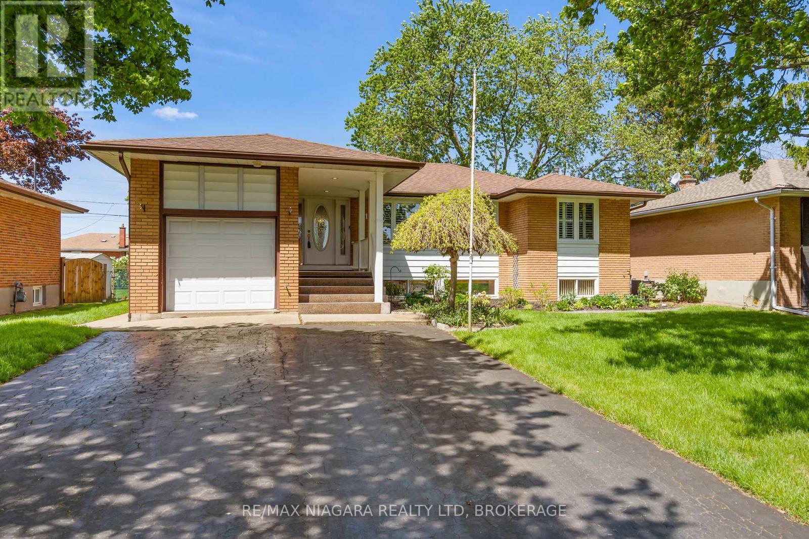 Detached at 17 SHEBA CRESCENT, Port Colborne