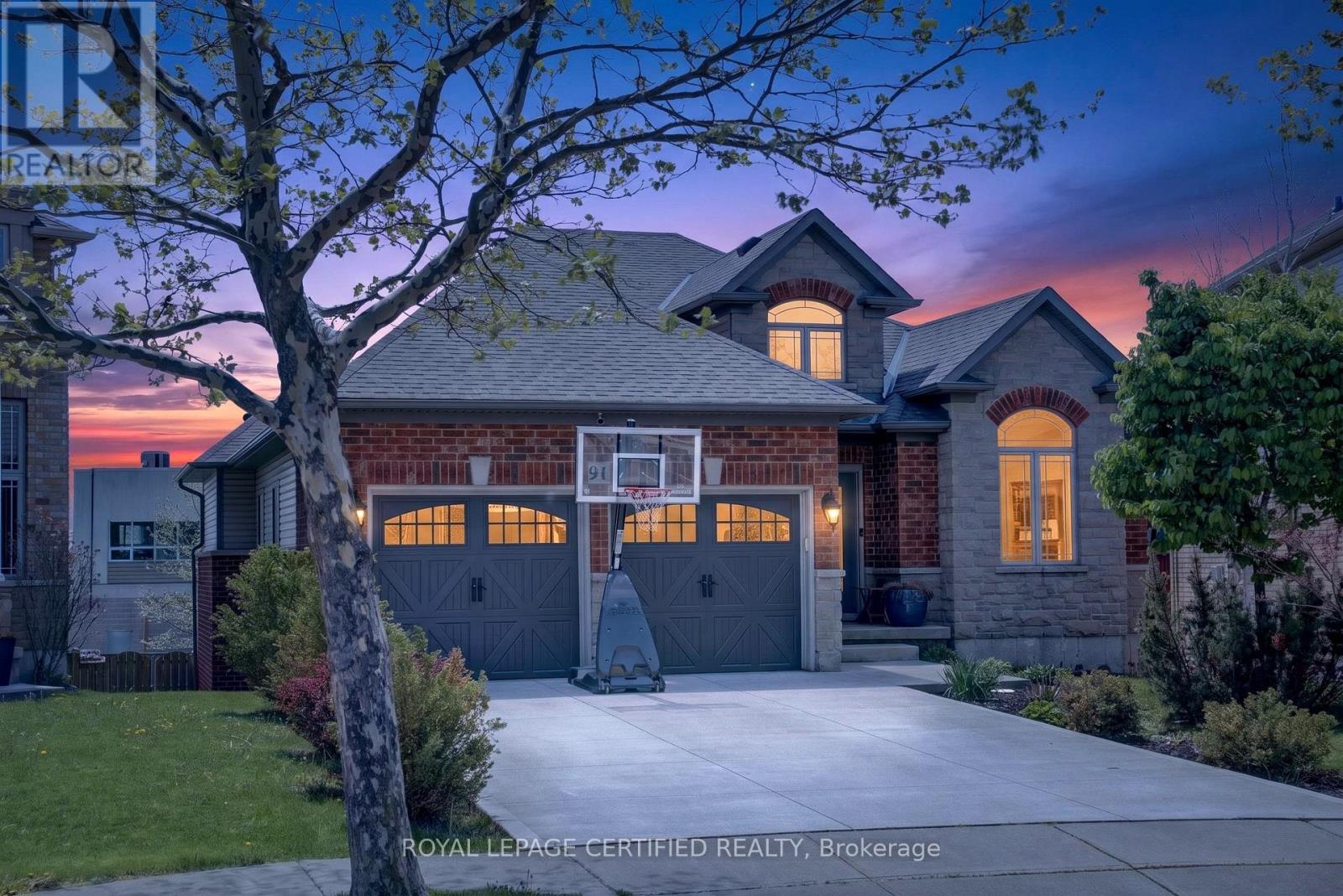 Detached at 91 CANDLEWOOD DRIVE, Hamilton (Stoney Creek Mountain)