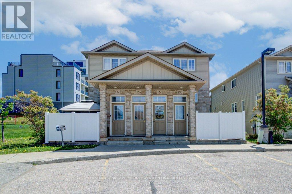 Townhouse at 15C - 240 WESTMEADOW DRIVE, Kitchener