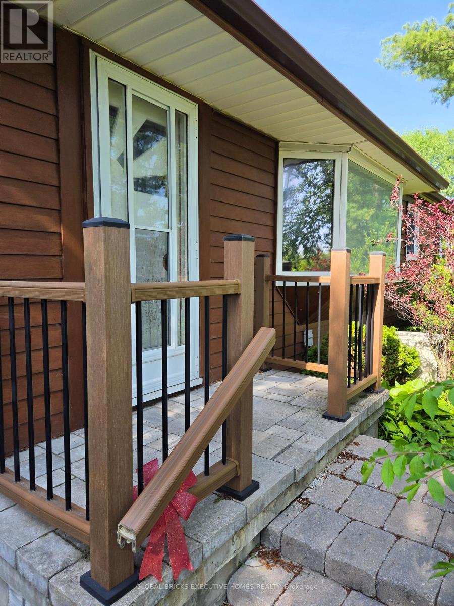 Detached at 522 WOODLAWN ROAD, Welland (N. Welland)