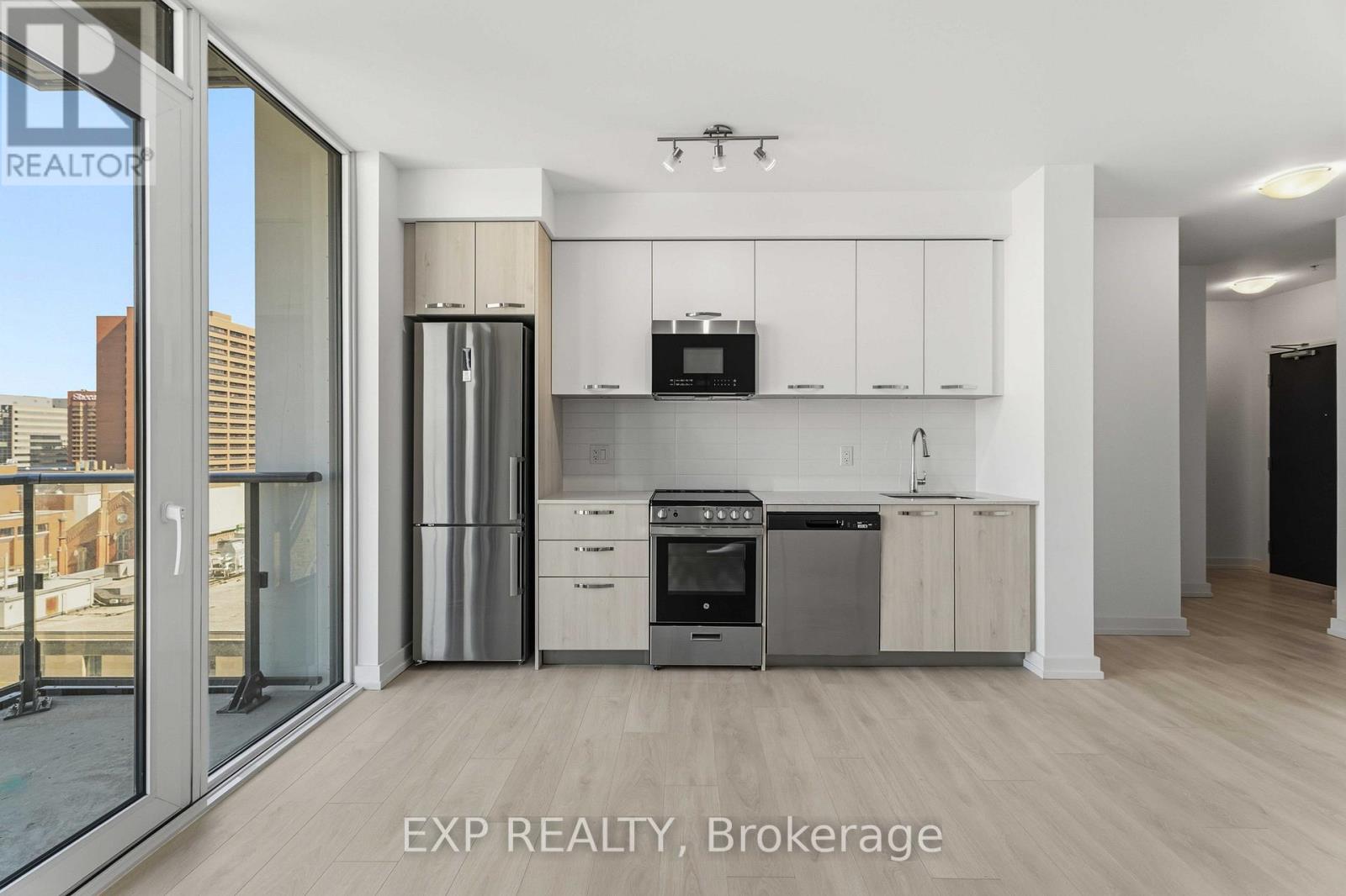 Apartment at 1522 - 75 JAMES STREET S, Hamilton