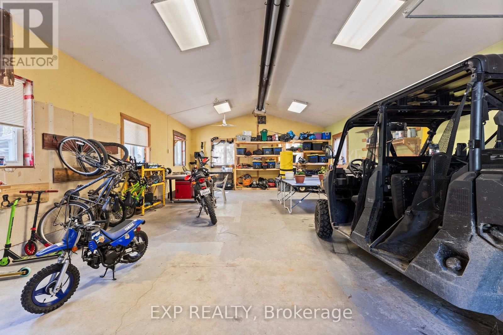Detached at 1138 SKELETON LAKE 2 ROAD, Muskoka Lakes