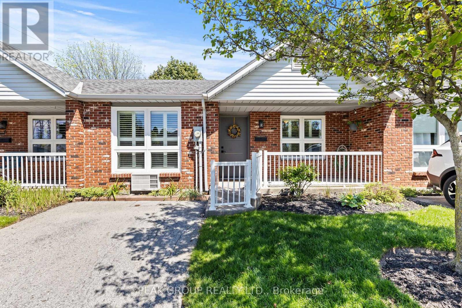 Townhouse at 7 - 226 VANSICKLE ROAD, St. Catharines
