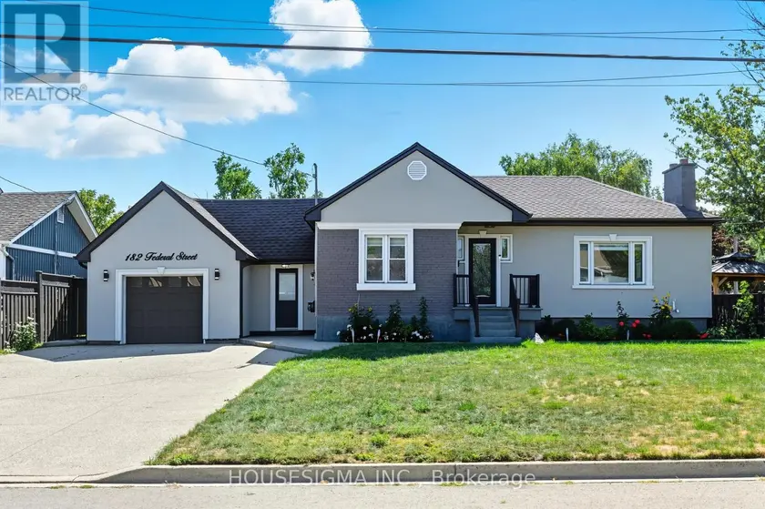 Detached at 182 FEDERAL STREET, Hamilton