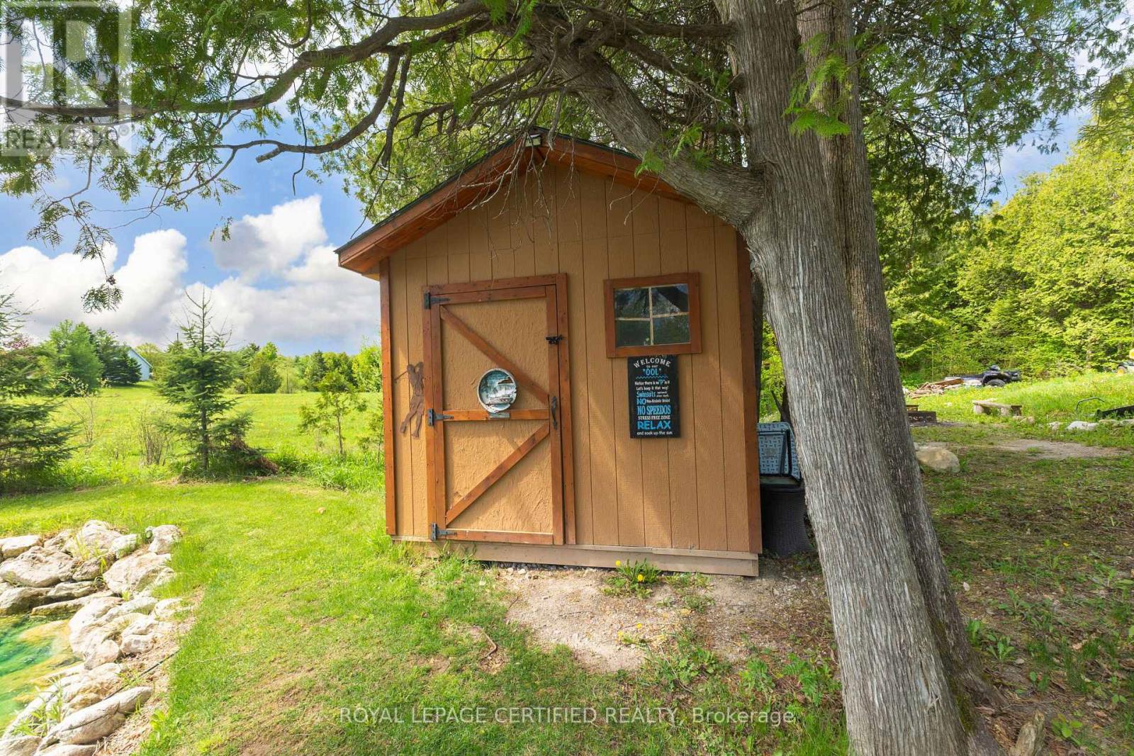 Detached at 5058 3 LINE, Erin