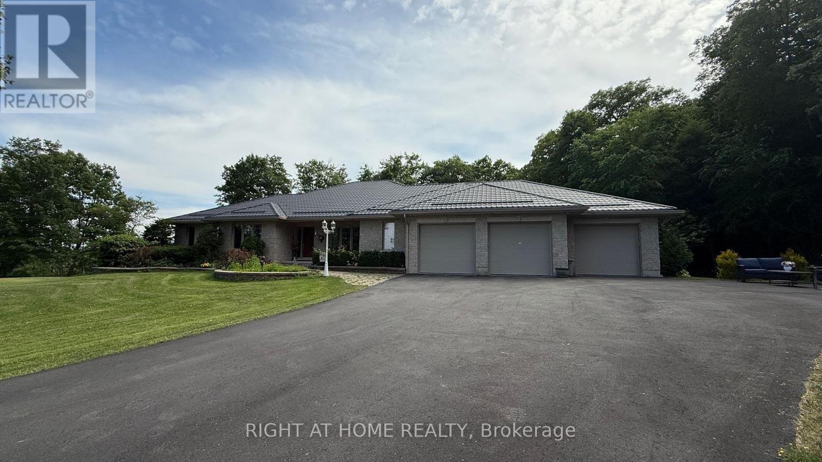 Detached at 1453 MILLENIUM COURT, Kingston (City North of 401)