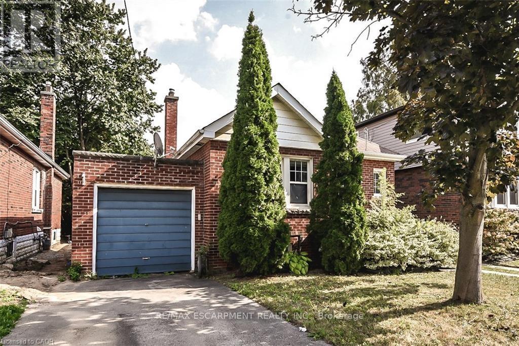 Detached at 9 GARY AVENUE, Hamilton (Ainslie Wood)