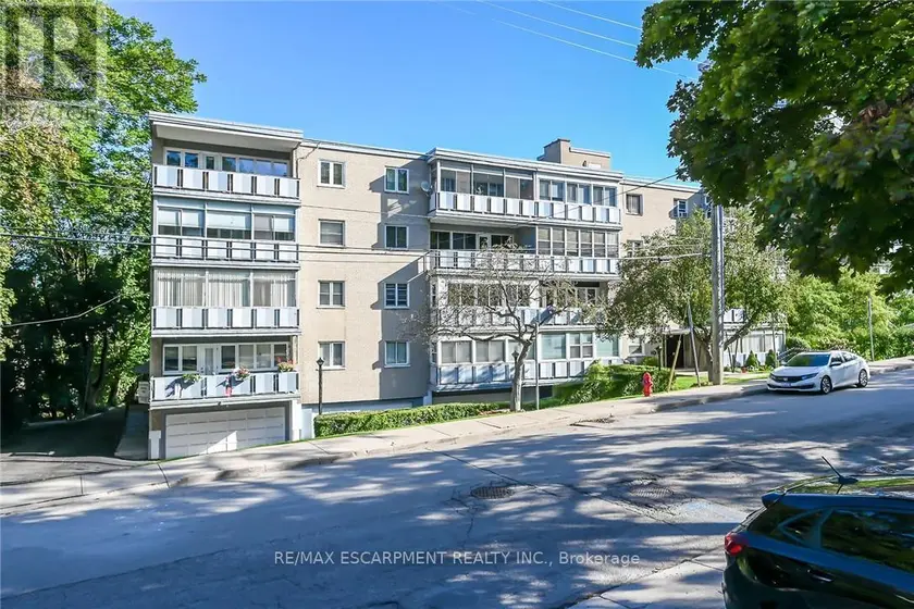 Apartment at 405 - 107 ST JOSEPH'S DRIVE, Hamilton