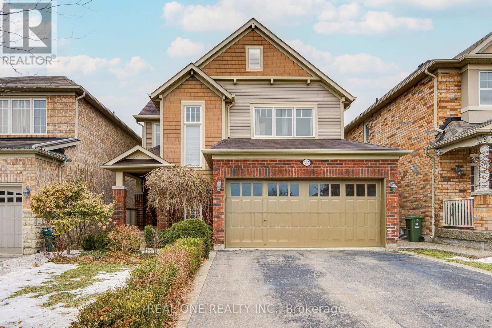 Detached at UPPER - 27 CRANSTON STREET, Hamilton (Meadowlands)