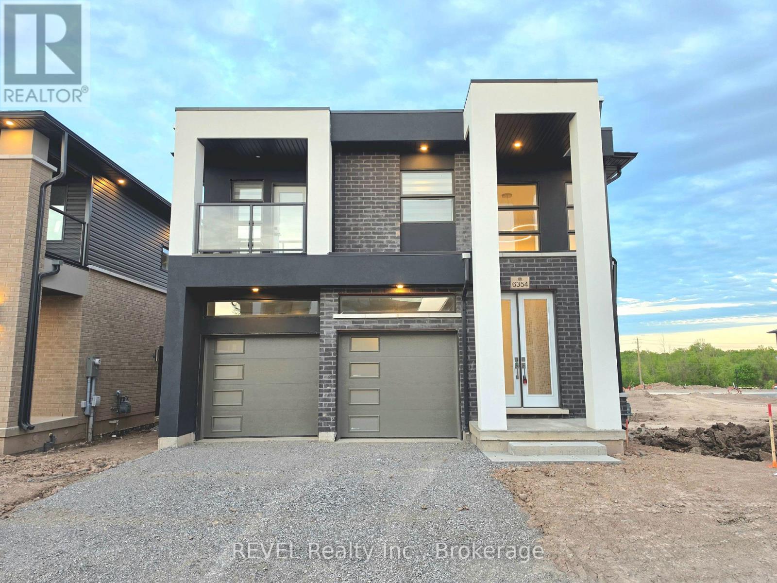 Detached at 6354 SUNSHINE COMMON, Niagara Falls (Marineland)