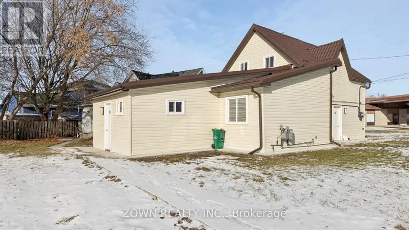 Multiplex at 26 METCALFE STREET, Quinte West