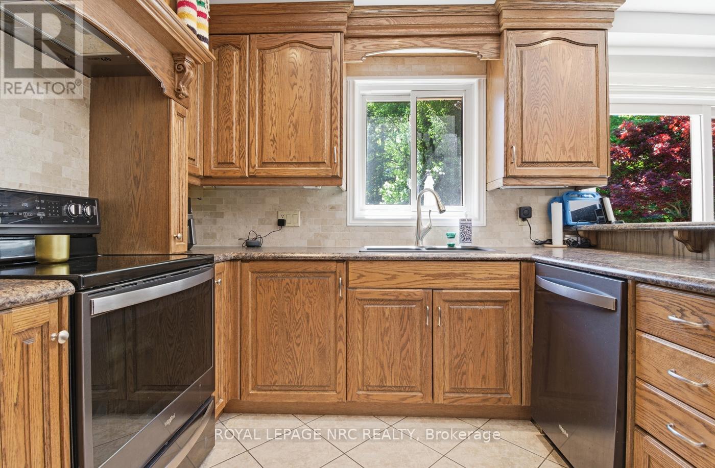 Detached at 6 NURSERY LANE, Pelham