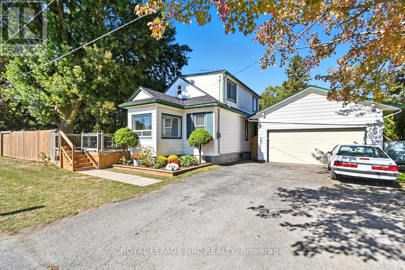 Detached at 2459 THOMPSON ROAD, Niagara Falls (Church's Lane)