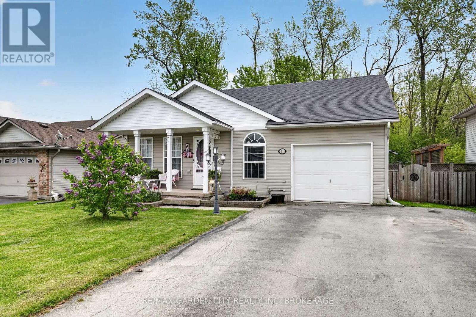 Detached at 11 ROCHELLE CRESCENT, Fort Erie (Ridgeway)