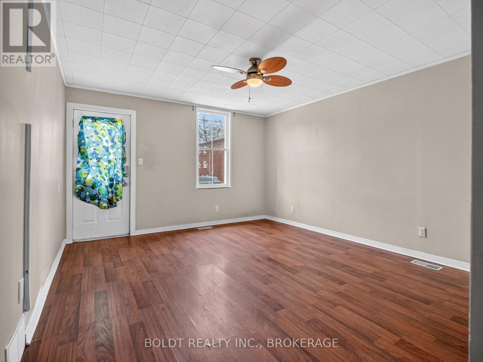 Detached at 78 MAPLE STREET, St. Catharines