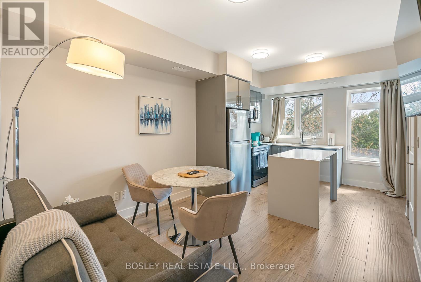 Townhouse at 316 - 6065 MCLEOD ROAD, Niagara Falls