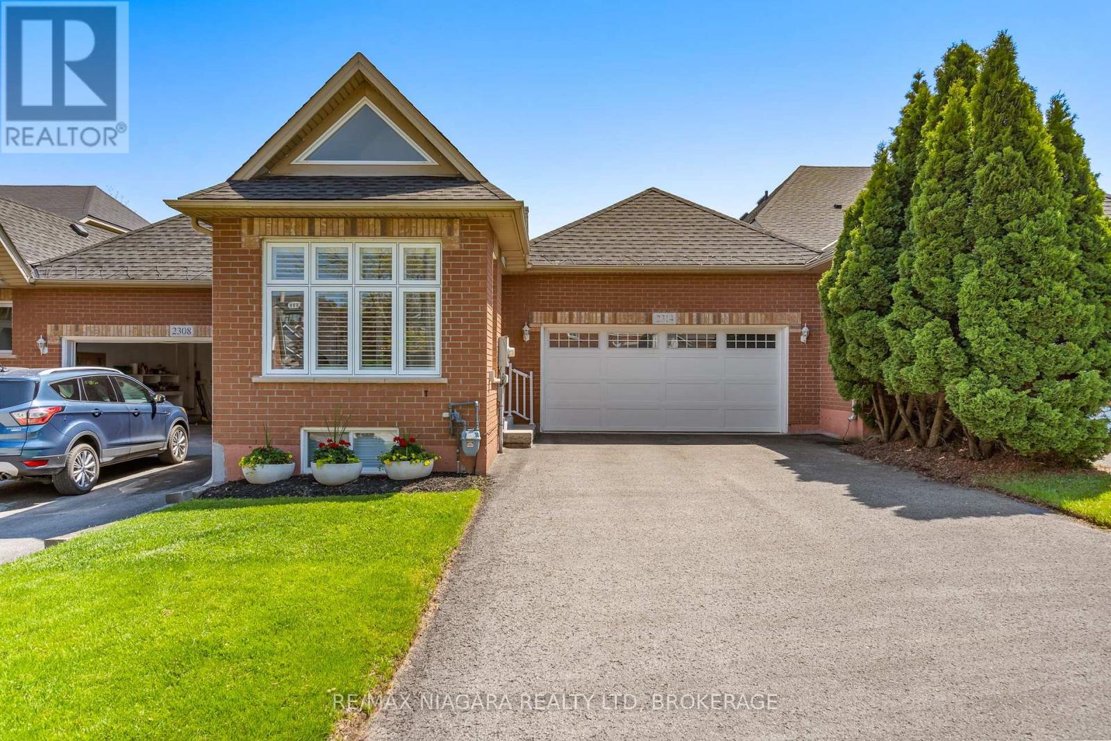 Townhouse at 2314 STONEHAVEN AVENUE, Niagara Falls (Stamford)