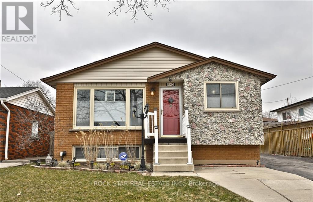 Detached at 442 GREENHILL AVENUE, Hamilton (Vincent)