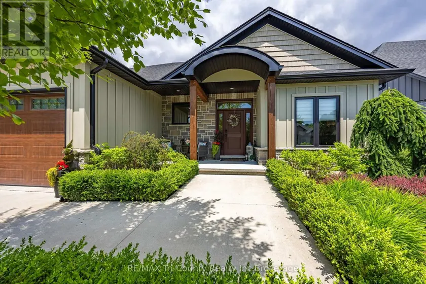 Detached at 18 BELMONT AVENUE, Tillsonburg