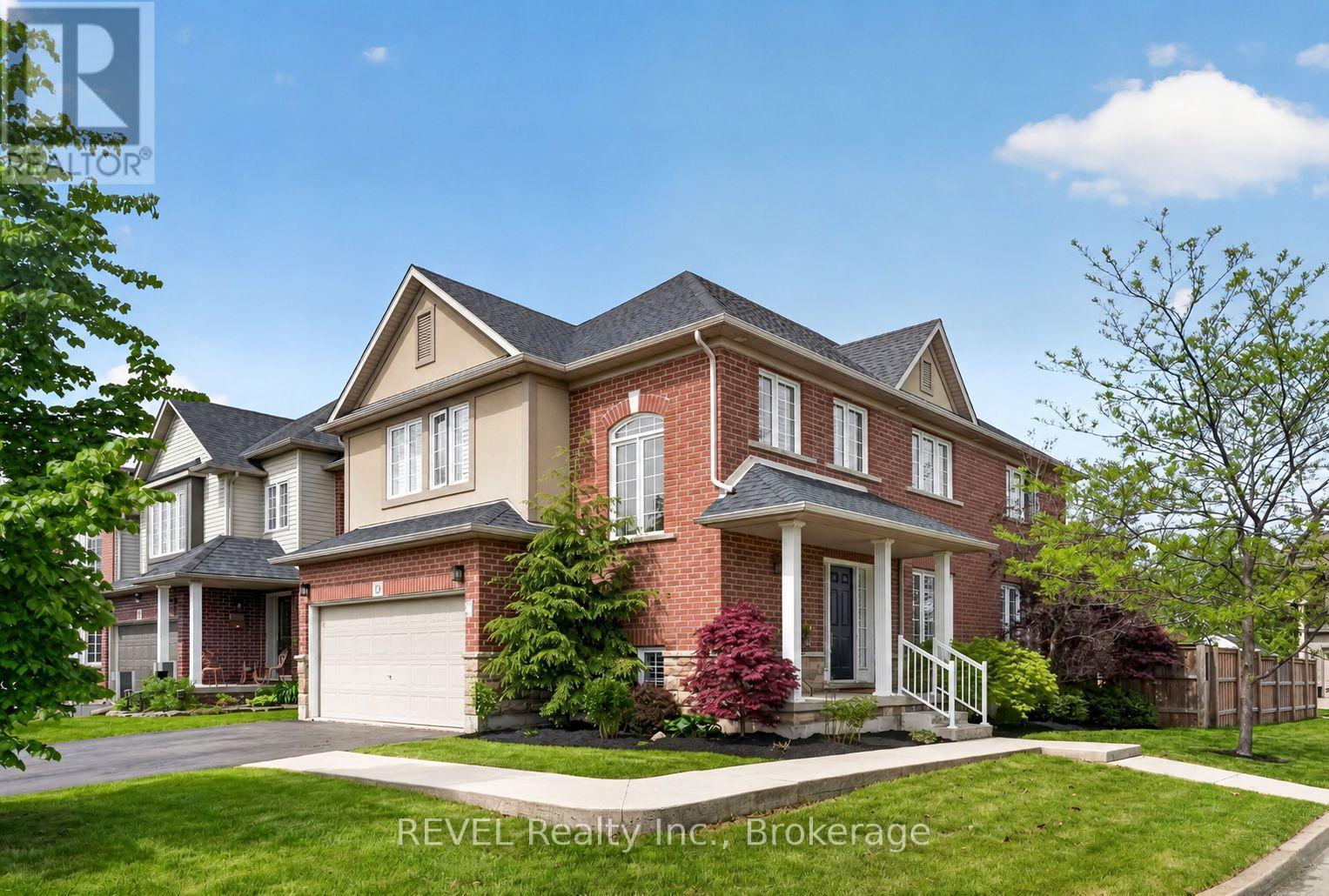 Detached at 29 SPRINGBREEZE HEIGHTS, Hamilton