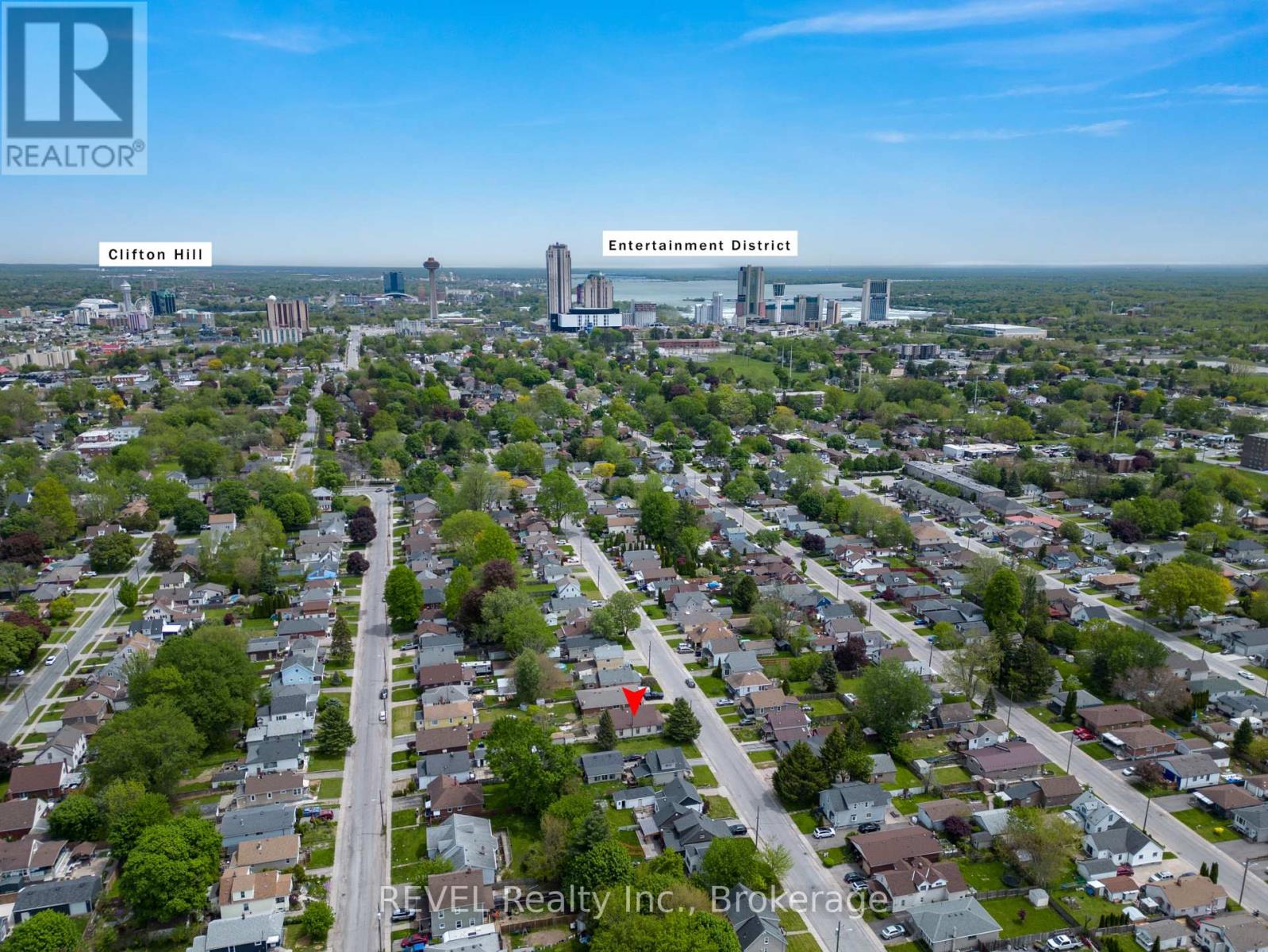 Detached at 6401 TAYLOR STREET, Niagara Falls