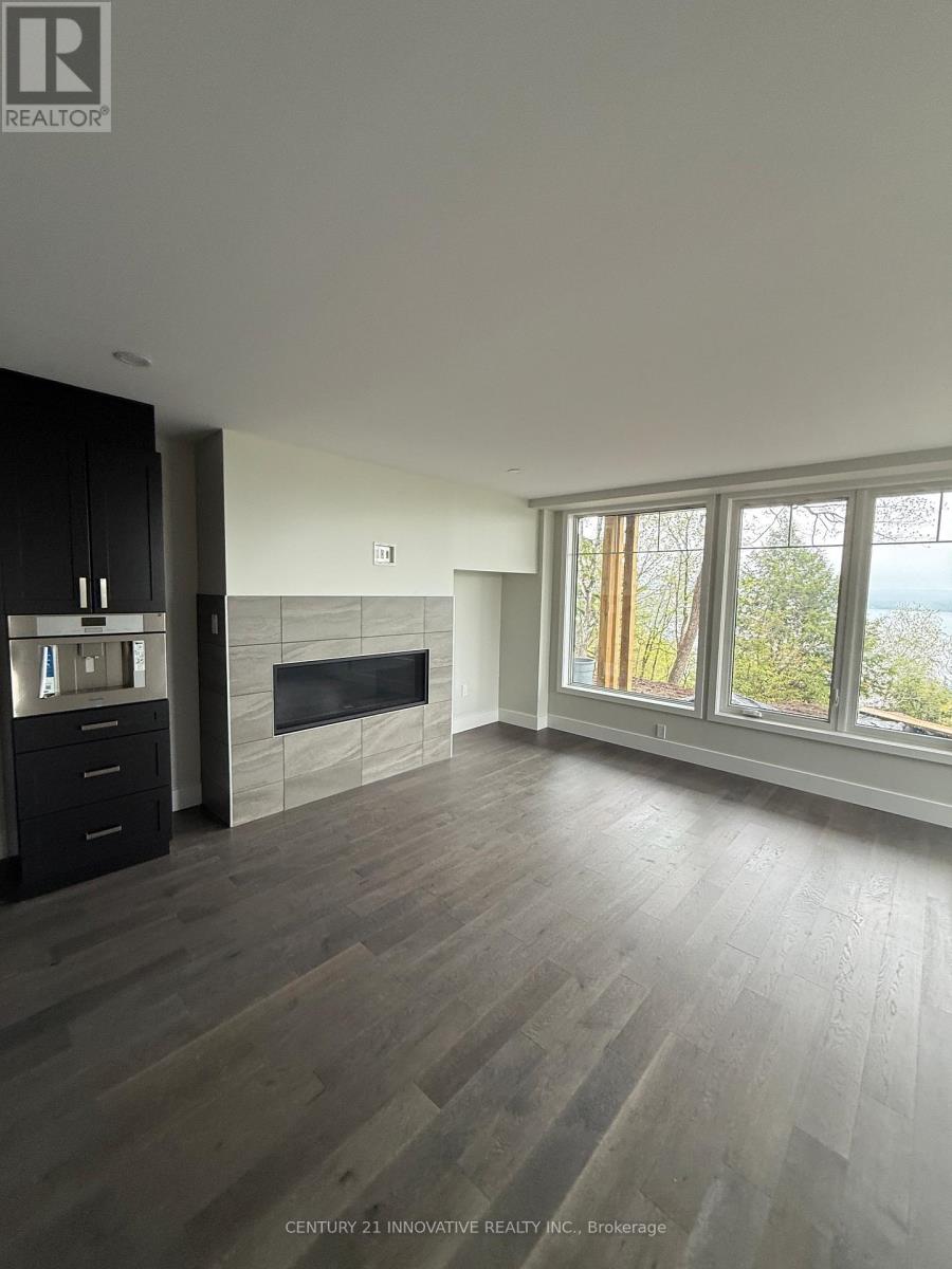 Townhouse at 101 - 3 TREE TOPS LANE, Huntsville