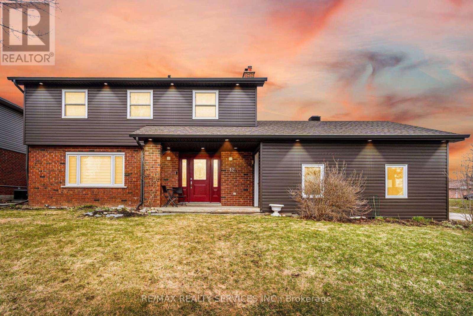 Detached at 12 PINE STREET, Erin