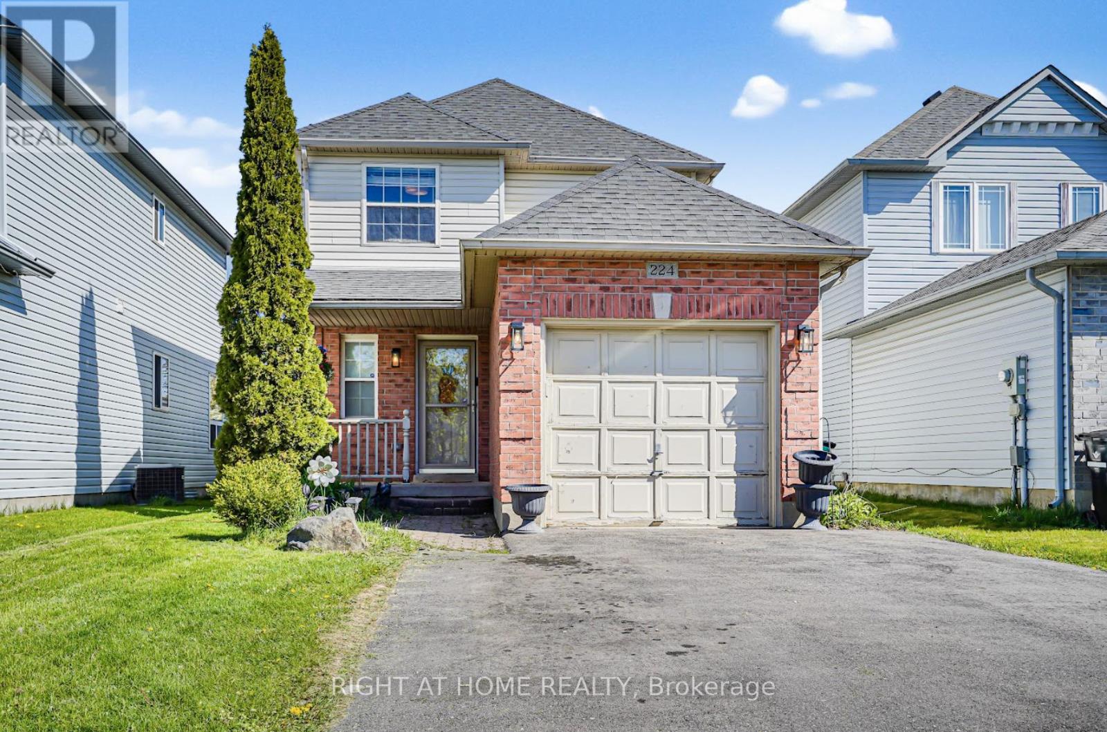 Detached at 224 HILLTOP DRIVE, North Dumfries