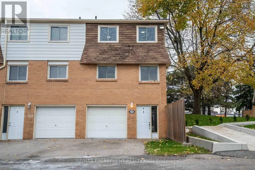 Townhouse at 1 - 1025 UPPER GAGE AVENUE, Hamilton (Berrisfield)