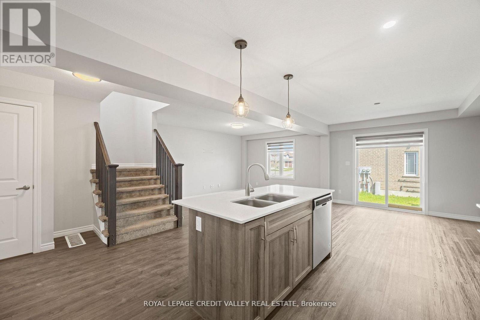 Townhouse at 2739 ASIMA DRIVE, London