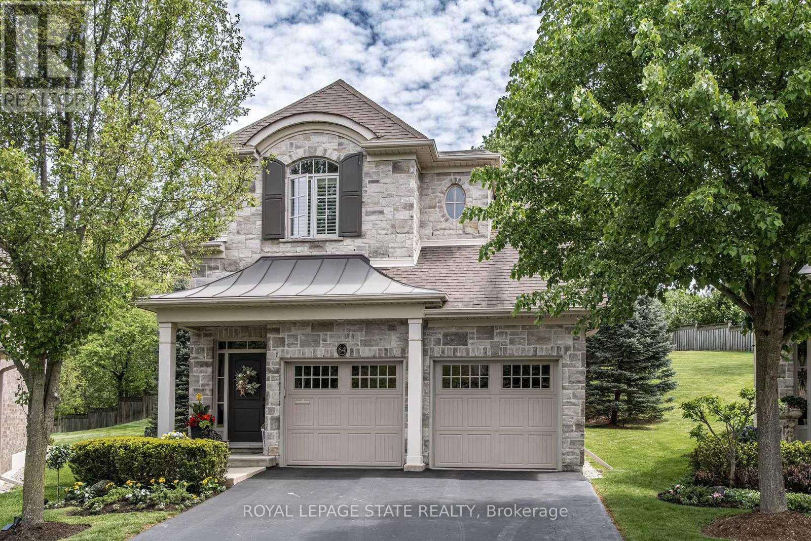 Detached at 60 MCGRATH COURT, Hamilton (Dundas)