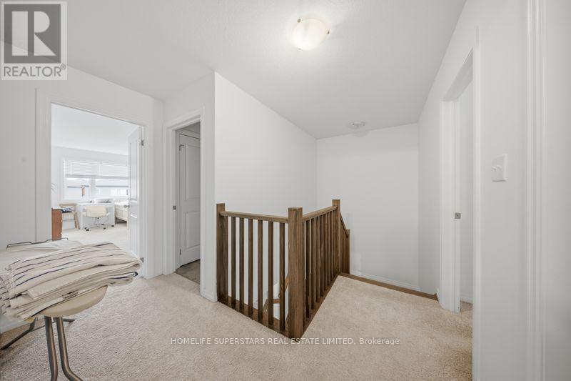 Townhouse at 135 HARDCASTLE DRIVE, Cambridge