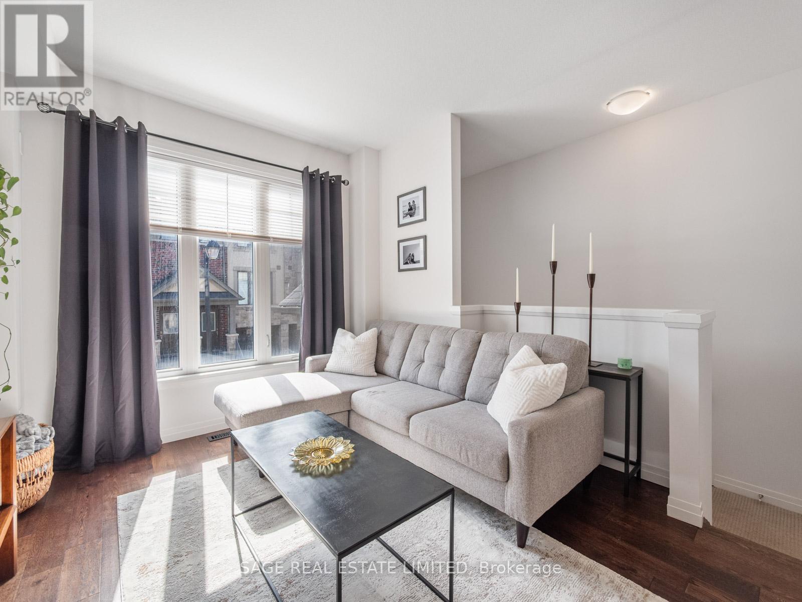 Townhouse at 4 COULD LANE, Hamilton