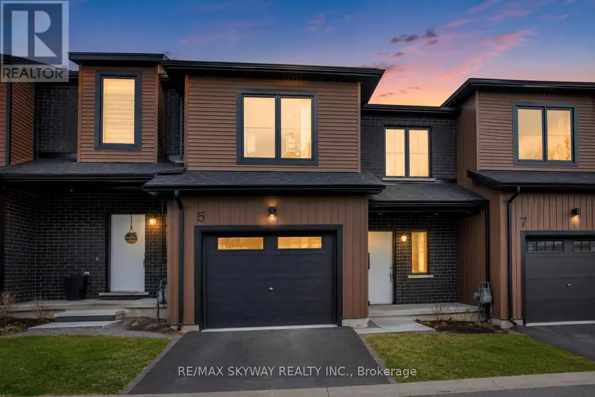 Townhouse at 5 TRAILSIDE DRIVE, Haldimand