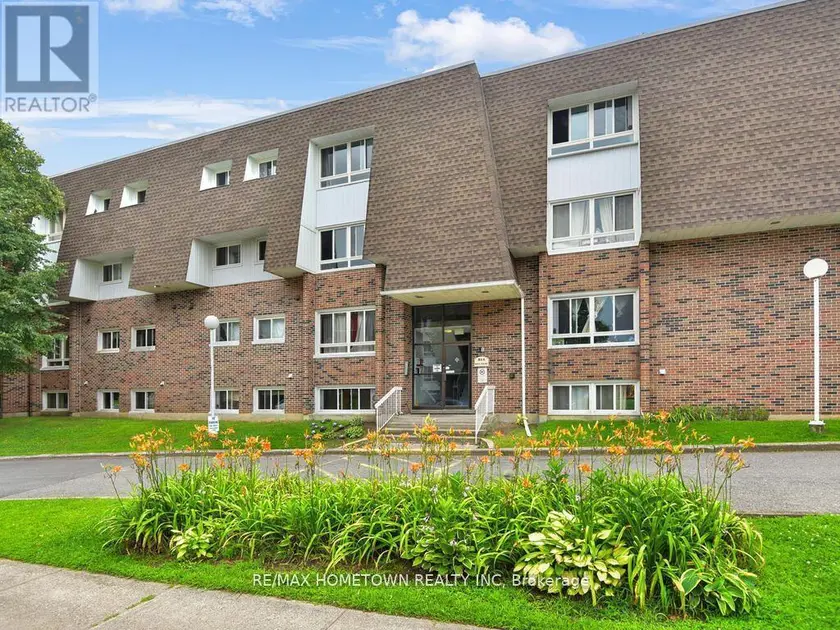 Apartment at G11 - 815 KYLE COURT, Brockville