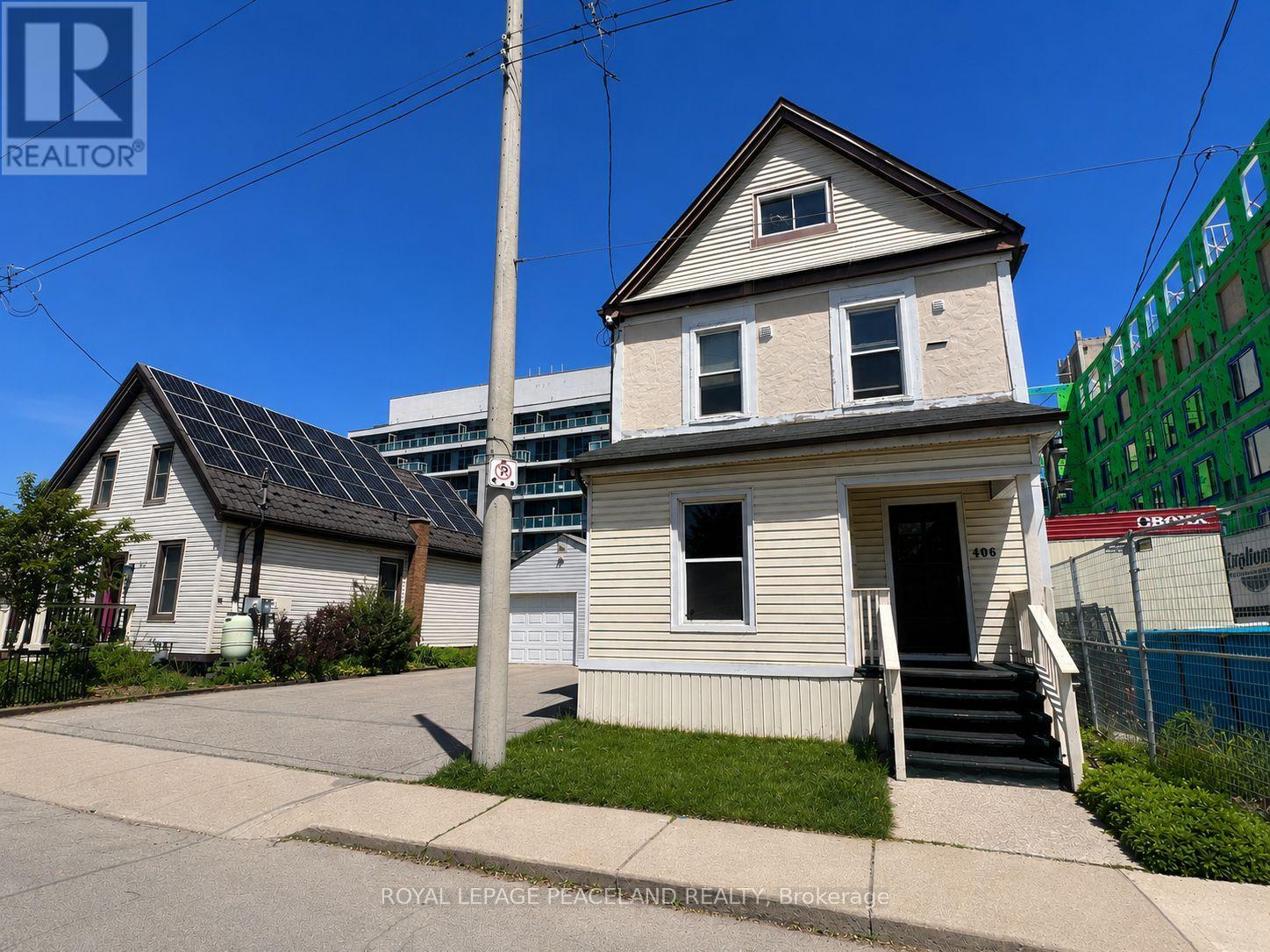 Detached at 406 JACKSON STREET W, Hamilton