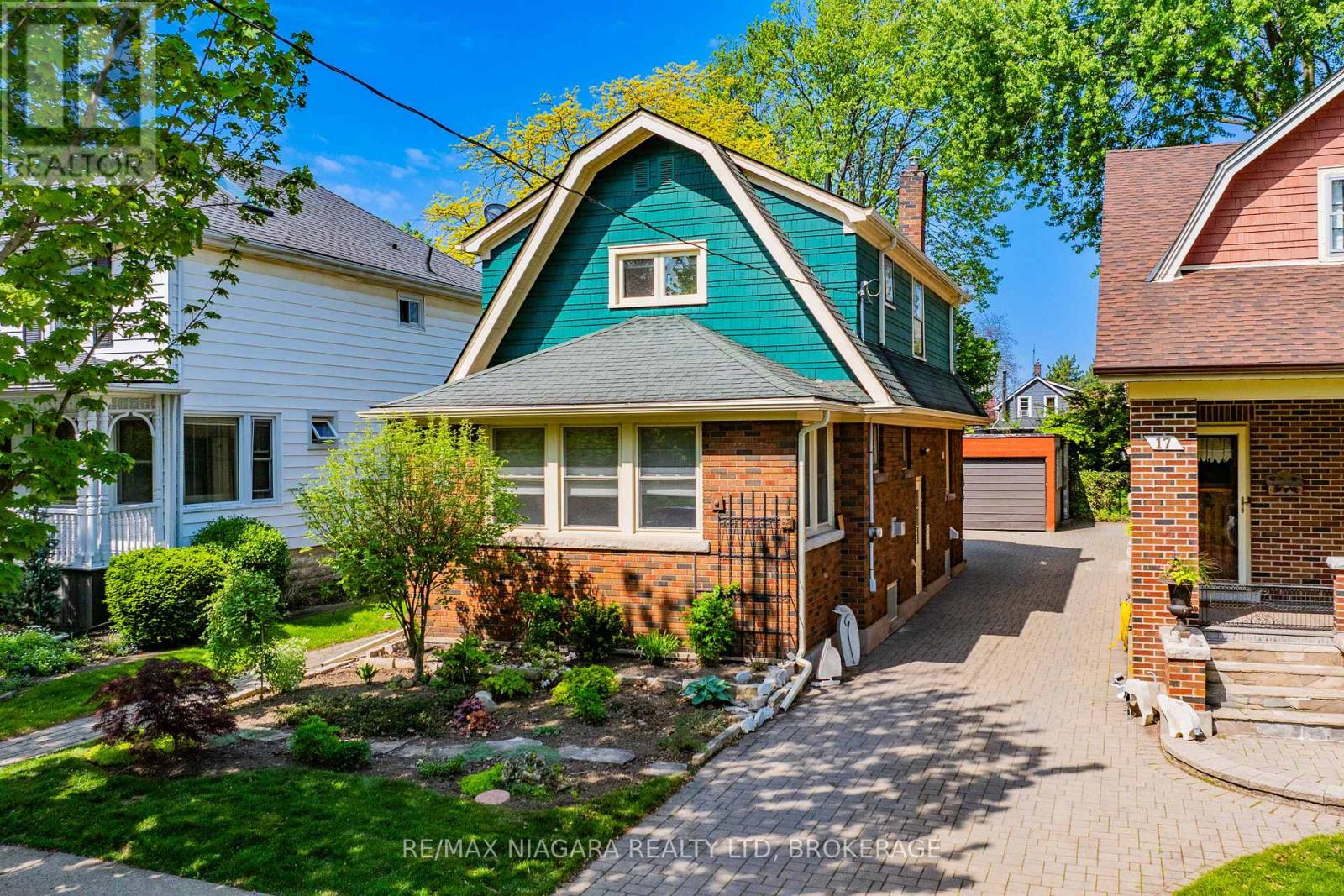 Detached at 15 1/2 WOLESLEY AVENUE, St. Catharines (Downtown)