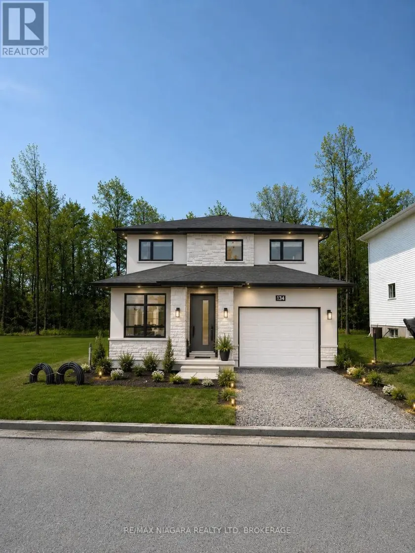 Detached at 150 HODGKINS AVENUE, Thorold