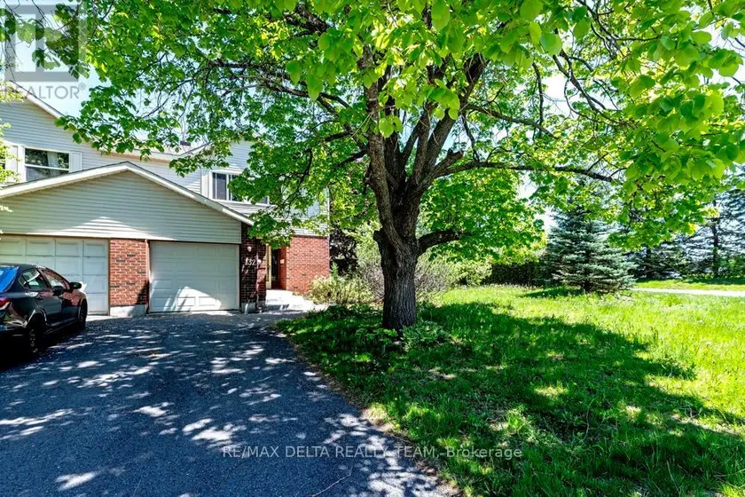Townhouse at 132 ACKLAM TERRACE W, Ottawa