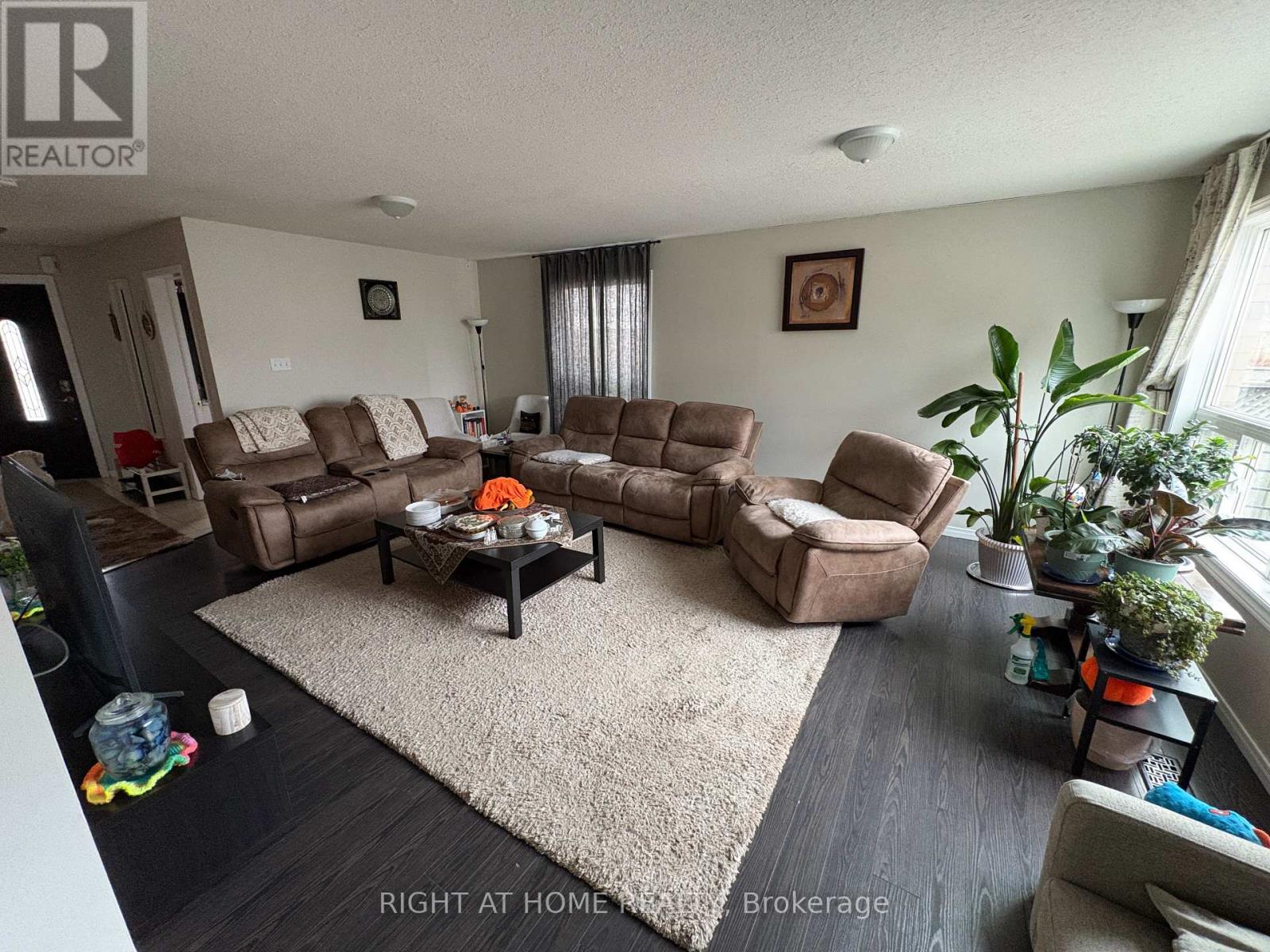 Detached at 176 STARWOOD DRIVE, Guelph