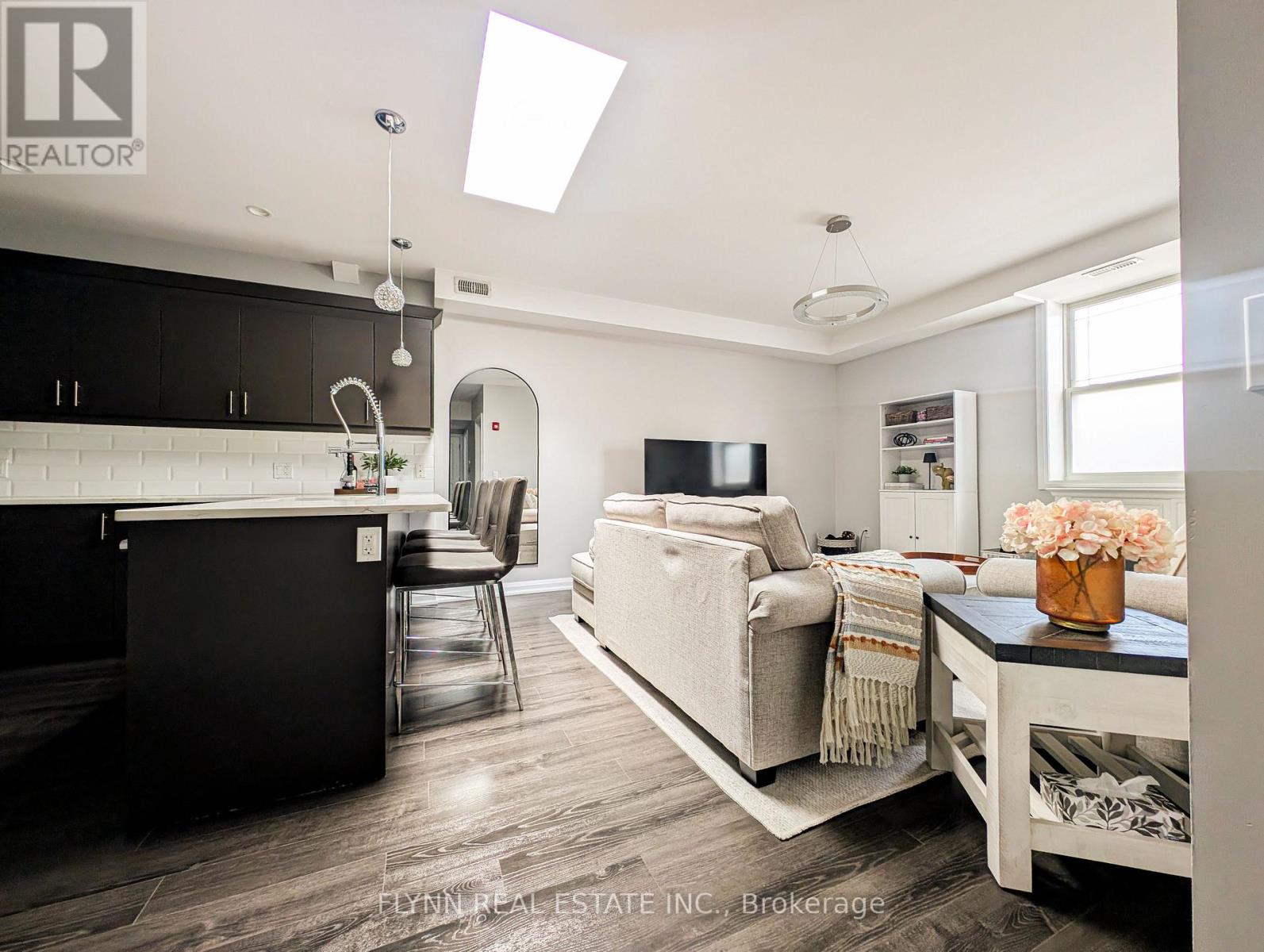 Apartment at 207 - 3710 MAIN STREET, Niagara Falls
