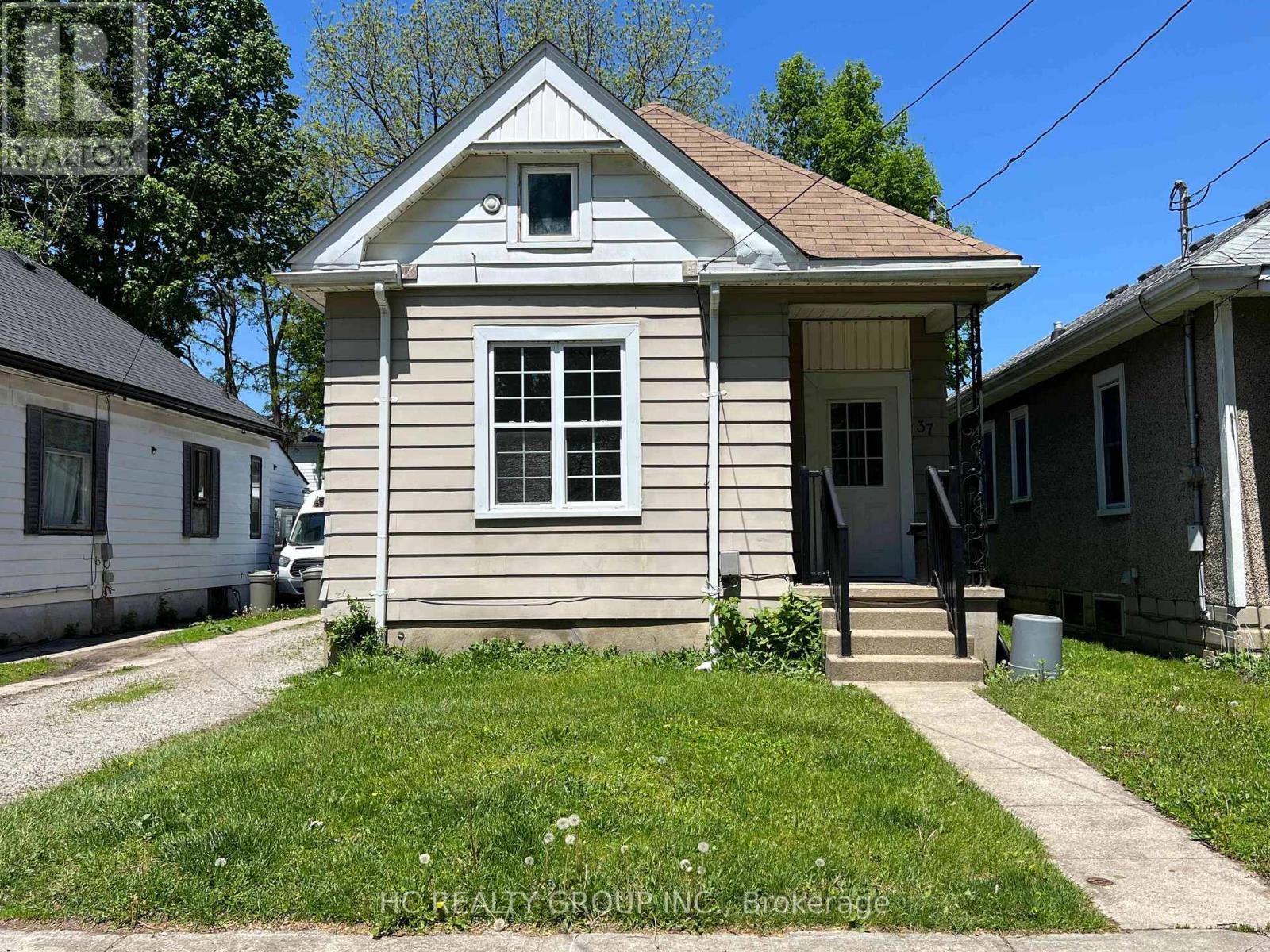 Detached at 37 EMPRESS AVENUE, London
