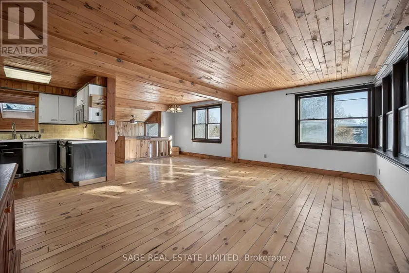 Detached at 877430 5 LINE E, Mulmur