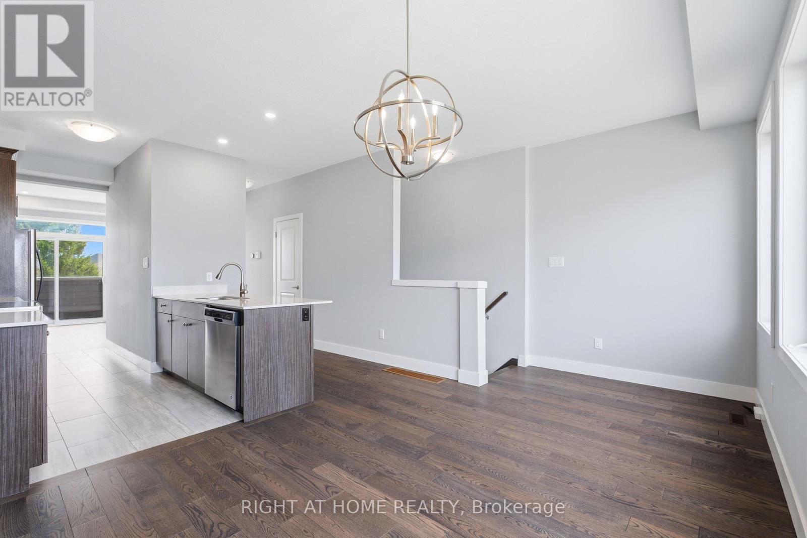 Townhouse at 10 - 2060 MEADOWGATE BOULEVARD, London