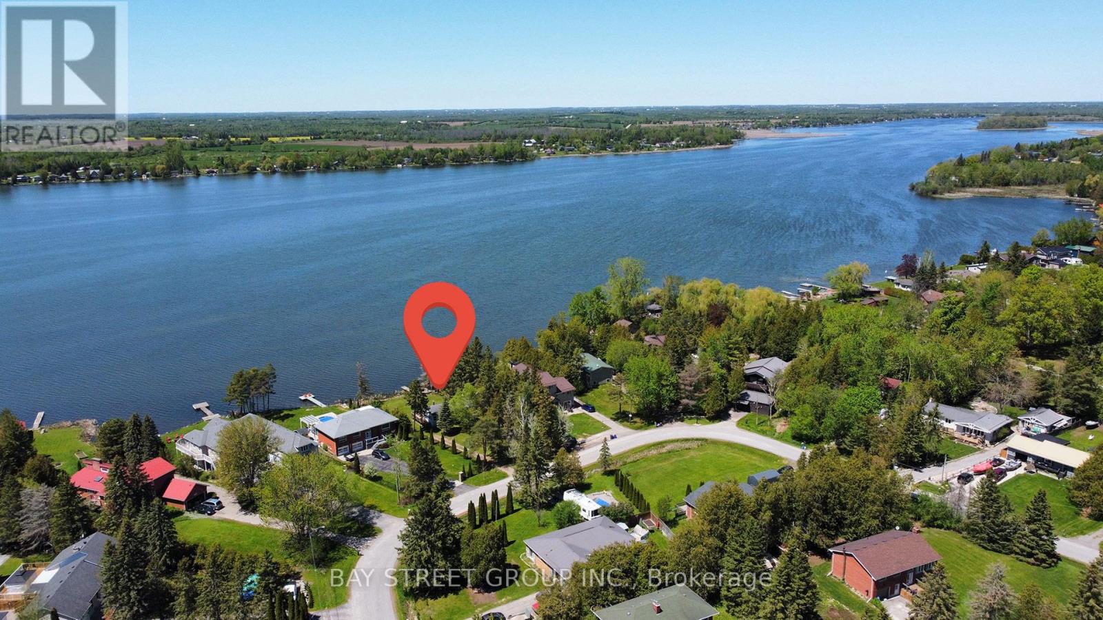 Detached at 33 CEDAR CRESCENT, Kawartha Lakes